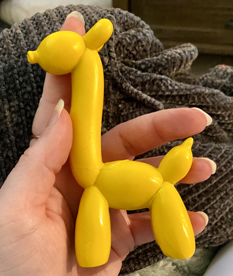This image has an empty alt attribute; its file name is giraffe-2.png